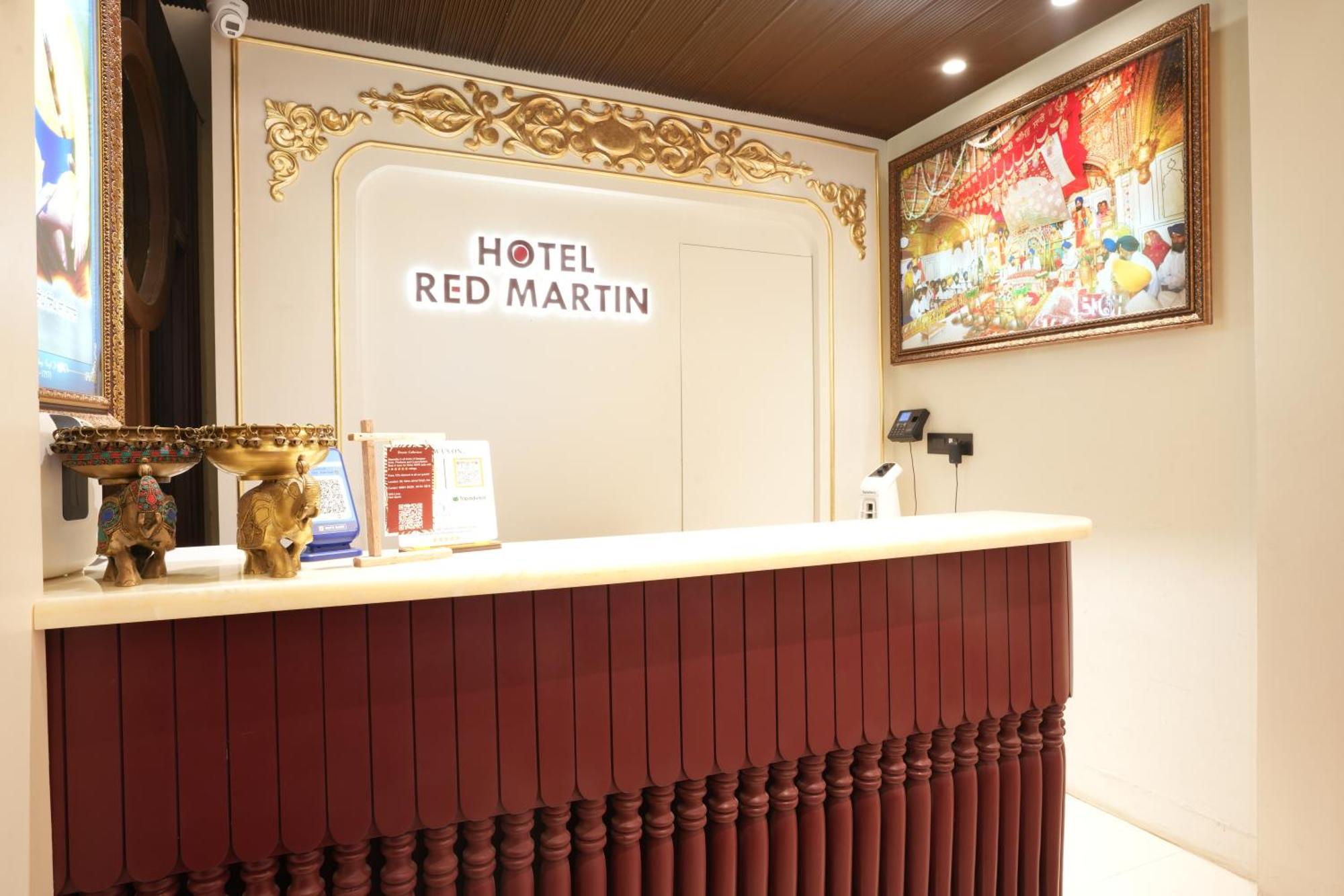 Stamps Red Martin By Eight Continents - 70 Steps From Golden Temple Hotel Амритсар Екстериор снимка